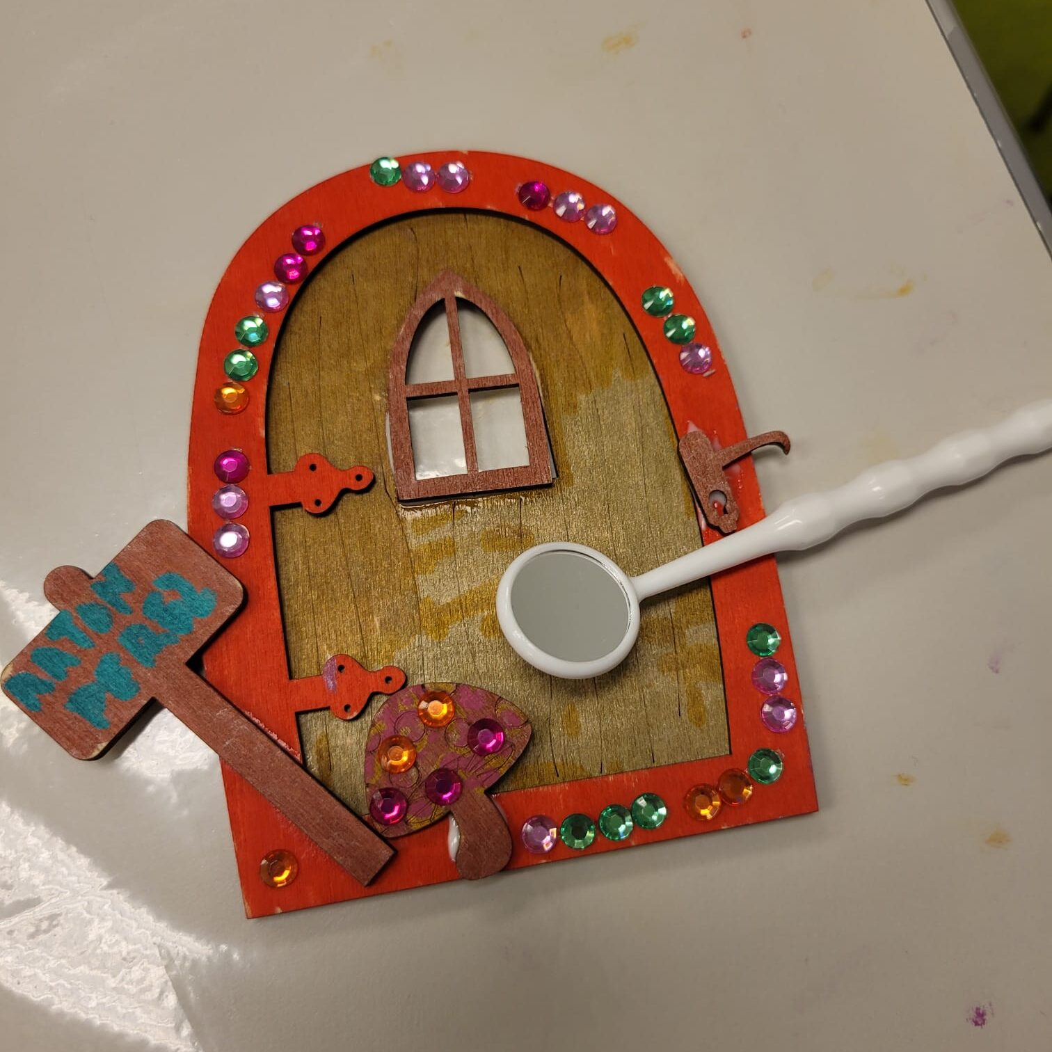 foto porta ratolí i raspall